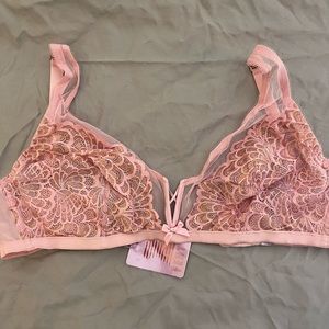 Savage X Fenty Metallic Lace V Bralette